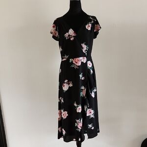 Xhilaration Pink and White Flutter Sleeve Midi Dress